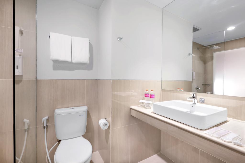 Favehotel S. Parman Medan Exterior photo